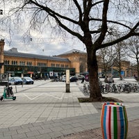 Photo taken at Hannover Hauptbahnhof by Hakan F. on 3/26/2023