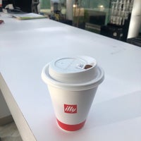 Photo taken at Illy Café Boehringer by Horacio V. on 11/20/2018