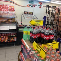 Photo taken at 7- Eleven by Horacio V. on 5/18/2019