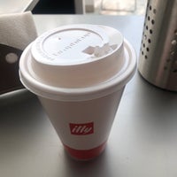 Photo taken at Illy Café Boehringer by Horacio V. on 11/26/2018