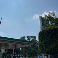 Photo taken at Gasolinera 5285 CorpoGAS by Horacio V. on 9/26/2020