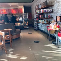 Photo taken at Starbucks by Horacio V. on 12/14/2021