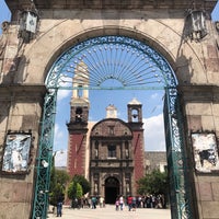 Photo taken at Centro de Zacatelco by Horacio V. on 8/19/2018