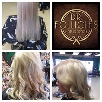 Photo prise au Dr Follicles par Dr. Follicles Hair Garage le1/19/2014