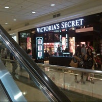 Photo taken at Victoria&amp;#39;s Secret Beauty &amp;amp; Accessories by Cindy J. on 1/25/2013