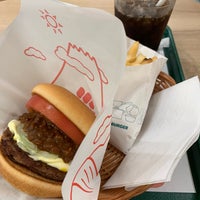 Photo taken at MOS Burger by Tomoaki S. on 7/21/2019