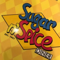 12/31/2020 tarihinde Kris D.ziyaretçi tarafından Sugar N&amp;#39; Spice'de çekilen fotoğraf