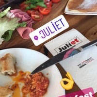 7/6/2017 tarihinde Serpil K.ziyaretçi tarafından Juliet Coffee &amp;amp; Steak'de çekilen fotoğraf
