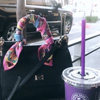 Photo taken at The Coffee Bean &amp;amp; Tea Leaf by areejs on 8/22/2017