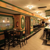 10/28/2013 tarihinde El Rocio Restaurante-Bar de Tapasziyaretçi tarafından El Rocio Restaurante-Bar de Tapas'de çekilen fotoğraf