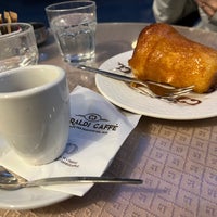 Photo taken at Ceraldi Caffè by Joan Josep C. on 11/20/2022