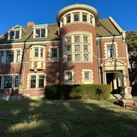 Photo taken at The &amp;quot;American Horror Story&amp;quot; House by Fabio B. on 8/26/2023