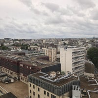 Снимок сделан в Paris Marriott Rive Gauche Hotel &amp;amp; Conference Center пользователем Shane M. 5/8/2019