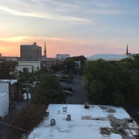 Foto scattata a Renaissance Charleston Historic District Hotel da Shane M. il 8/17/2018