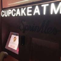 Photo taken at Sprinkles Dallas Ice Cream by J Felix D. on 10/14/2018