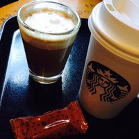 Photo taken at Starbucks Coffee 鎌倉店 by meemee ★. on 12/22/2013