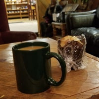 1/28/2023 tarihinde Tom R.ziyaretçi tarafından R &amp;amp; R Coffee Cafe'de çekilen fotoğraf