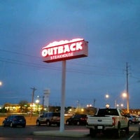 Photo taken at Outback Steakhouse by Tom R. on 3/29/2017