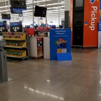 Photo taken at Walmart Grocery Pickup and Delivery by Tom R. on 12/8/2021