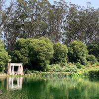 Photo taken at Lloyd Lake by Mengying L. on 5/22/2020