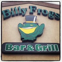 รูปภาพถ่ายที่ Billy Frogs โดย Jayson W. เมื่อ 4/26/2015