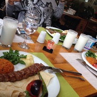 Das Foto wurde bei Mehmet Sait Restaurant von Alev am 10/23/2015 aufgenommen