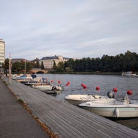 Photo taken at Pitkänsillanranta by Stefano P. on 9/10/2019