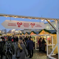 Photo taken at St. Thomas Christmas Market by Stefano P. on 12/12/2021