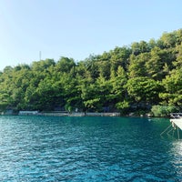 Photo taken at Mistral Beach Club by Barış Cenk A. on 8/27/2021