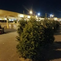 Photo taken at The Home Depot by Omar M. on 11/28/2020