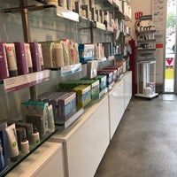 Photo taken at Skin On Market by Simply on 5/17/2017