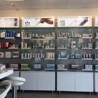 Photo taken at Skin On Market by Simply on 8/18/2016