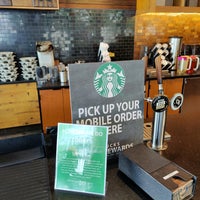 Photo taken at Starbucks by Roger on 5/10/2022
