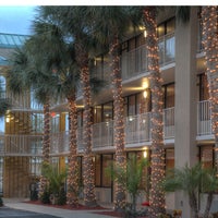 รูปภาพถ่ายที่ Satisfaction Orlando Resort โดย Webmaster O. เมื่อ 11/7/2013