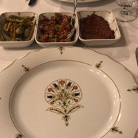 Das Foto wurde bei Bursa Evi İskender Restaurant von M.Osman am 1/8/2018 aufgenommen