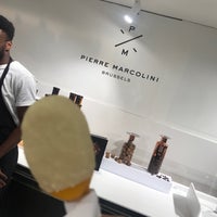 Photo taken at Pierre Marcolini Chocolatier by TURKI A. on 8/8/2018