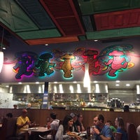Photo taken at Mellow Mushroom by Christopher T. on 5/23/2015