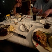 Foto scattata a Rudy&amp;#39;s Steakhouse da Christian A. il 9/6/2021
