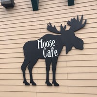 รูปภาพถ่ายที่ Moose Cafe โดย Barbara S. เมื่อ 8/2/2019