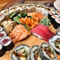 Photo taken at Sushi Tam Da by Hana K. on 6/24/2017