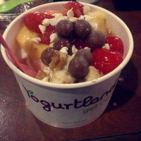 Photo taken at Yogurtland by can s. on 10/3/2015