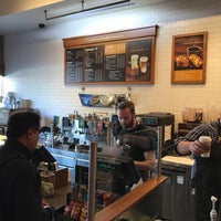 4/23/2017에 Luis G.님이 Peet&amp;#39;s Coffee &amp;amp; Tea에서 찍은 사진