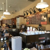 Photo taken at Peet&amp;#39;s Coffee &amp;amp; Tea by Luis G. on 10/14/2015