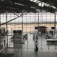 Foto tirada no(a) Köln Bonn Airport (CGN) por Hasan R. em 1/24/2018