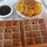 4/9/2022 tarihinde Glenda U.ziyaretçi tarafından More Than Waffles'de çekilen fotoğraf