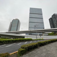 Photo taken at Akasakamitsuke Intersection by Meso T. on 4/14/2022