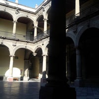 Photo taken at Palacio de la Escuela de Medicina by Das on 1/8/2019