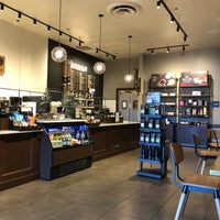 5/14/2018 tarihinde Dianna M.ziyaretçi tarafından Peet&amp;#39;s Coffee &amp;amp; Tea'de çekilen fotoğraf