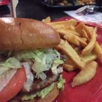 Photo taken at Red Robin Gourmet Burgers and Brews by Dianna M. on 9/26/2017