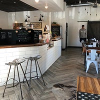 11/7/2019 tarihinde Dianna M.ziyaretçi tarafından The King&amp;#39;s Craft Coffee Co.'de çekilen fotoğraf
